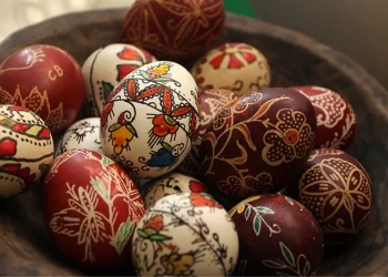 Paskalya neden farklı tarihlerde kutlanıyor? Takvim farkları ve gelenekler Paskalya neden farklı tarihlerde kutlanıyor? Takvim farkları ve gelenekler