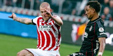 Samsunspor, Beşiktaş’ı 2 golle geçti!