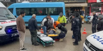 Sinop’ta, hafif ticari aracın çarptığı yaya yaralandı!