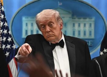 Donald Trump’a Beyaz Saray’da silahlı saldırı!