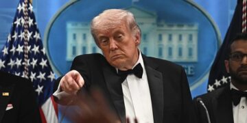 Donald Trump’a Beyaz Saray’da silahlı saldırı!