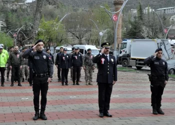 Türk Polis Teşkilatı 181 yaşında: İstanbul sokaklarında dev kortej Türk Polis Teşkilatı 181 yaşında: İstanbul sokaklarında dev kortej