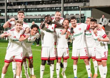 Ümraniyespor, Sakaryaspor’u 2 golle devirdi!