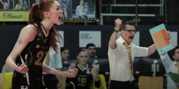 VakıfBank, Fenerbahçe önünde seride öne geçti!