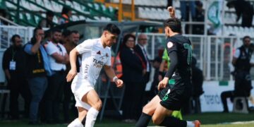 Vanspor FK, Serik deplasmanında 3 puanı 6 golle aldı! Vanspor FK, Serik deplasmanında 3 puanı 6 golle aldı!