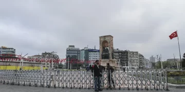 İstanbul’da ulaşımda kısıtlama: Metro, vapur ve bazı yollar trafiğe kapatıldı