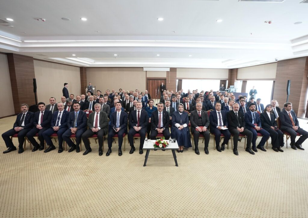 81 ilin milli egitim muduru habermeydan