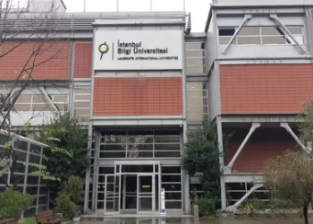 Bilgi Üniversitesi eğitime devam edecek!