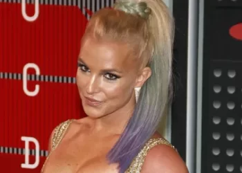 Britney Spears alkollü araç kullanmaktan gözaltına alındıktan sonrası ilk kez görüntülendi