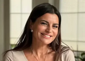 Ece Vahapoğlu’ndan müjde: Rektum kanseriyle mücadele ediyordu Ece Vahapoğlu’ndan müjde: Rektum kanseriyle mücadele ediyordu