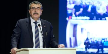 Eğitim Kurumları Yönetici Yetiştirme Programı Bakan Tekin’in Verdiği İlk Dersle Başladı