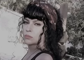 Şair Elif Sofya hayatını kaybetti
