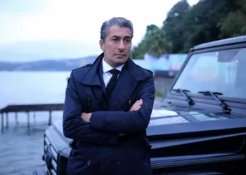 Erkan Petekkaya Özgür Özel'i eleştirdi: Paylaşım kısa sürede kaldırıldı Erkan Petekkaya Özgür Özel’i eleştirdi: Paylaşım kısa sürede kaldırıldı