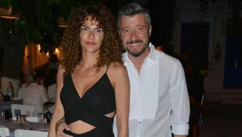Eski sevgililer Gamze Topuz ve Tümer Metin Anneler Günü'nde buluştu Gamze Topuz Tumer Metin Anneler Gununde bulustu habermeydan