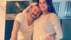 Eski sevgililer Gamze Topuz ve Tümer Metin Anneler Günü'nde buluştu Gamze Topuz Tumer Metin Anneler Gununde bulustu1 habermeydan