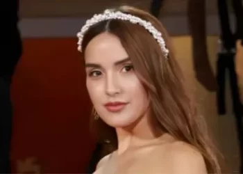 Güzellik kraliçesinin yüzüne makaslı saldırı Güzellik kraliçesinin yüzüne makaslı saldırı