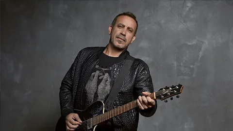 Haluk Levent İsrail'i eleştirirken canlı yayını kestiler Haluk Levent Israili elestirirken canli yayini kestiler habermeydan