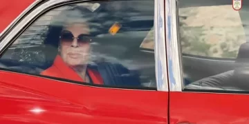 Hülya Koçyiğit'in 50 yıllık film sahnesi yeniden canlandırıldı Hülya Koçyiğit’in 50 yıllık film sahnesi yeniden canlandırıldı