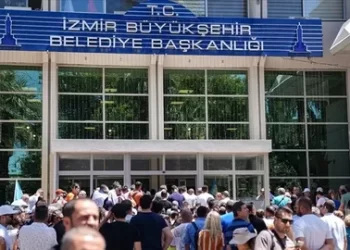 İzmir’de ihale operasyonu! Eski İZBETON müdürü aranıyor