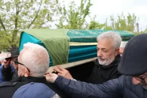 Mehmet Aslantug annesine veda etti1 habermeydan