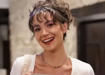 Merih Öztürk kimdir? Kaç yaşında, nereli, sevgilisi kim? Hangi dizi ve filmlerde oynadı? Merih Öztürk kimdir? Kaç yaşında, nereli, sevgilisi kim? Hangi dizi ve filmlerde oynadı?