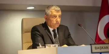 İzmir Güzelbahçe Belediye Başkanı Mustafa Günay Gözaltına Alındı İzmir Güzelbahçe Belediye Başkanı Mustafa Günay Gözaltına Alındı