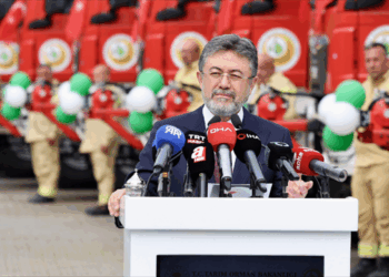 Orman yangınlarıyla mücadelede personel ve araç sayısında rekor