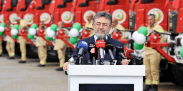 Orman yangınlarıyla mücadelede personel ve araç sayısında rekor