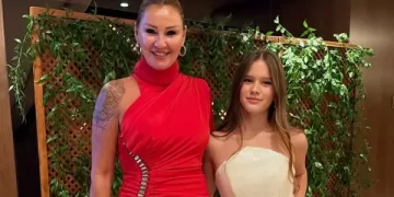 Pınar Altuğ ve Yağmur Atacan’ın kızı Su görenleri büyüledi