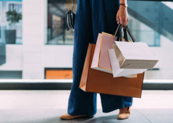 Ticaret ve perakende satış hacmi yıllık arttı