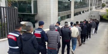 Yasa Dışı Bahis Suçlarına Yönelik Düzenlenen Operasyonlarda 140 Şüpheli Yakalandı Yasa Dışı Bahis Suçlarına Yönelik Düzenlenen Operasyonlarda 140 Şüpheli Yakalandı