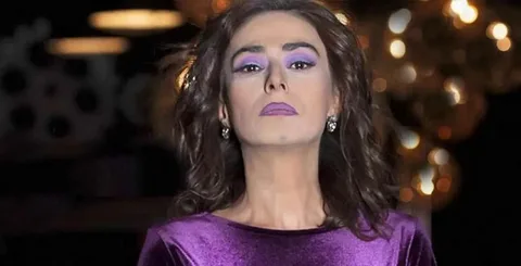 Yıldız Tilbe'nin makyajı sosyal medyada olay oldu Yildiz Tilbenin makyaji sosyal medyada olay oldu habermeydan