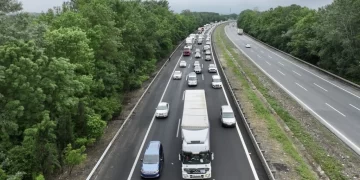 Tatil dönüşü ağır vasıtalara geçici trafik kısıtlaması