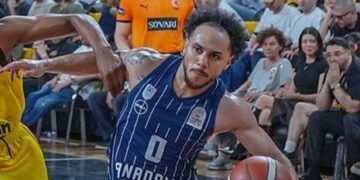 Anadolu Efes, Mersin’den galibiyetle döndü!