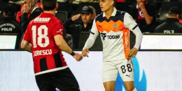 Başakşehir, Gaziantep’ten 3 puanla döndü!