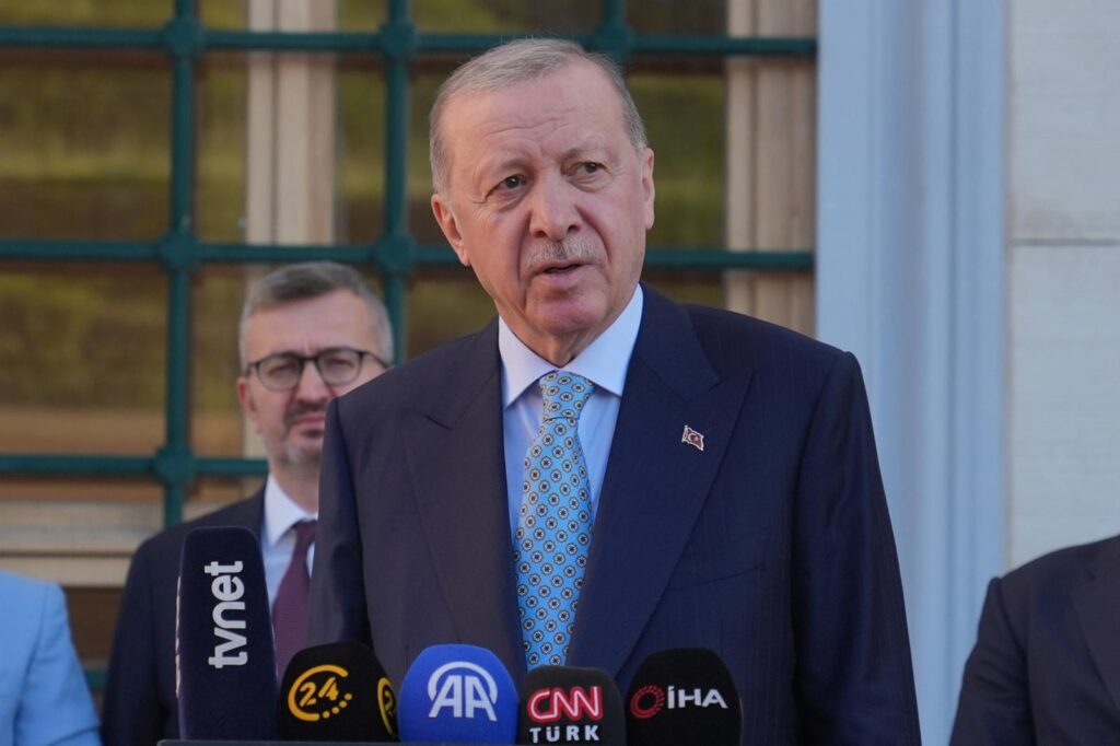 Cumhurbaşkanı Erdoğan, bayram namazını Büyük Çamlıca Camisi’nde kıldı bayram namazi habermeydan