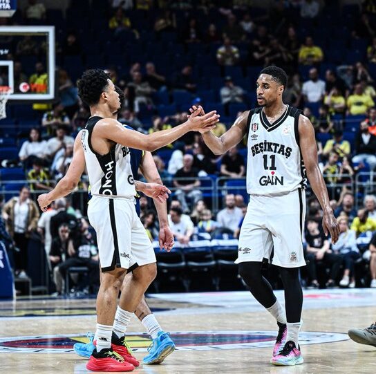 Beşiktaş, Fenerbahçe Beko'yu deplasmanda devirdi! besiktas fenerbahce bekoyu deplasmanda devirdi habermeydan e1778701871775