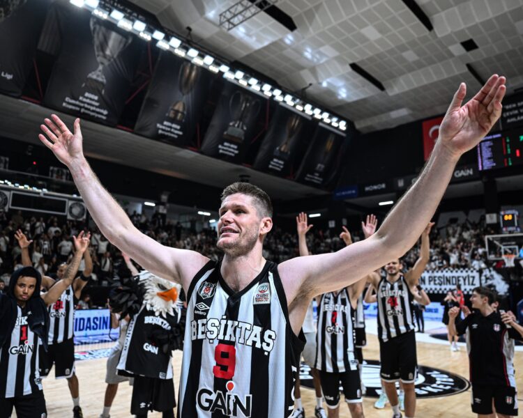 Beşiktaş, yarı finalde! besiktas yari finalde habermeydan