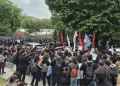 Bilgi Üniversitesi öğrencileri kampüste sabahladı Bilgi Üniversitesi öğrencileri kampüste sabahladı