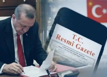 11 bürokrat için görevden alma kararı
