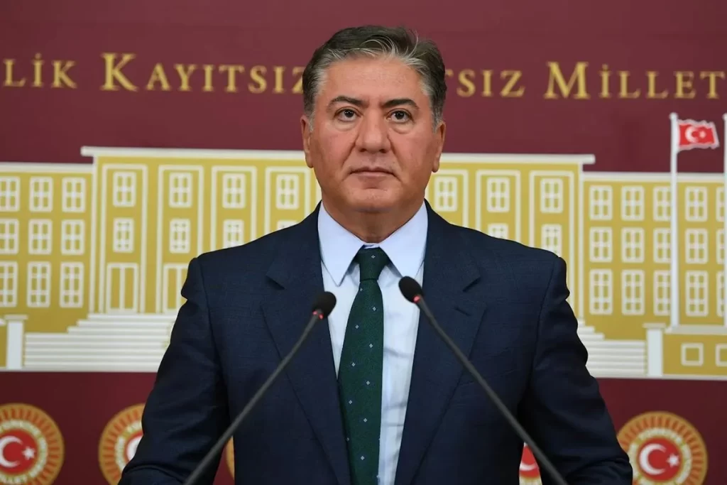 CHP’de tahliye gerginliği: Murat Emir’den sert açıklamalar chpli emir habermeydan