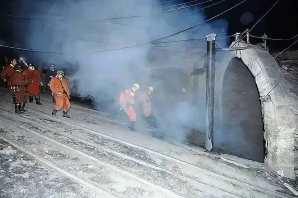 Çin'de maden kazası: En az 90 madenci hayatını kaybetti cin maden kazasi habermeydan