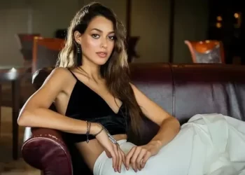 Dilan Çiçek Deniz ilişkisini ilan etti