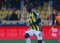 Fenerbahçe, Başakşehir’i 3 golle geçti!