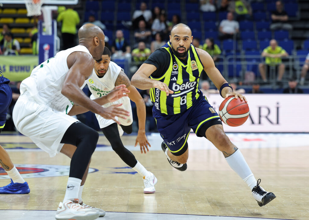 fenerbahce beko eroksporu farkli devirdi habermeydan