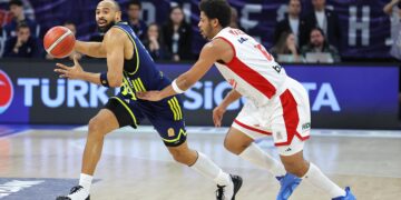 Fenerbahçe Beko, sezonu lider bitirdi! Fenerbahçe Beko, sezonu lider bitirdi!