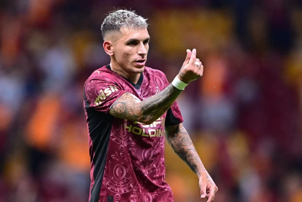 Galatasaray'lı Torreira'ya yumruklu saldırı! galatasarayli torreiraya yumruklu saldiri habermeydan
