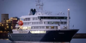 Hantavirüs şüphesi olan yolcu gemisinde tahliyeler başladı