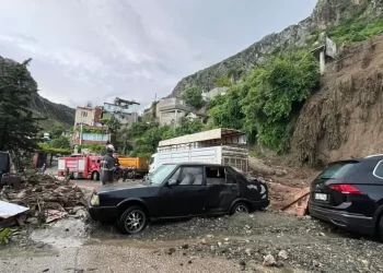 Hatay’da meydana gelen heyelanda can kaybı yaşandı Hatay’da meydana gelen heyelanda can kaybı yaşandı