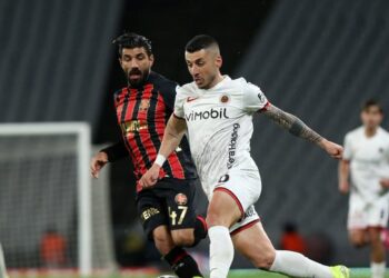 Karagümrük’ten, Gençlerbirliği’ne kritik darbe!